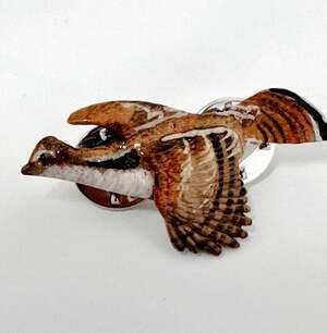 Pewter Bird in Flight Hand Painted Pin #309P George G Harris Wildlife Collection
